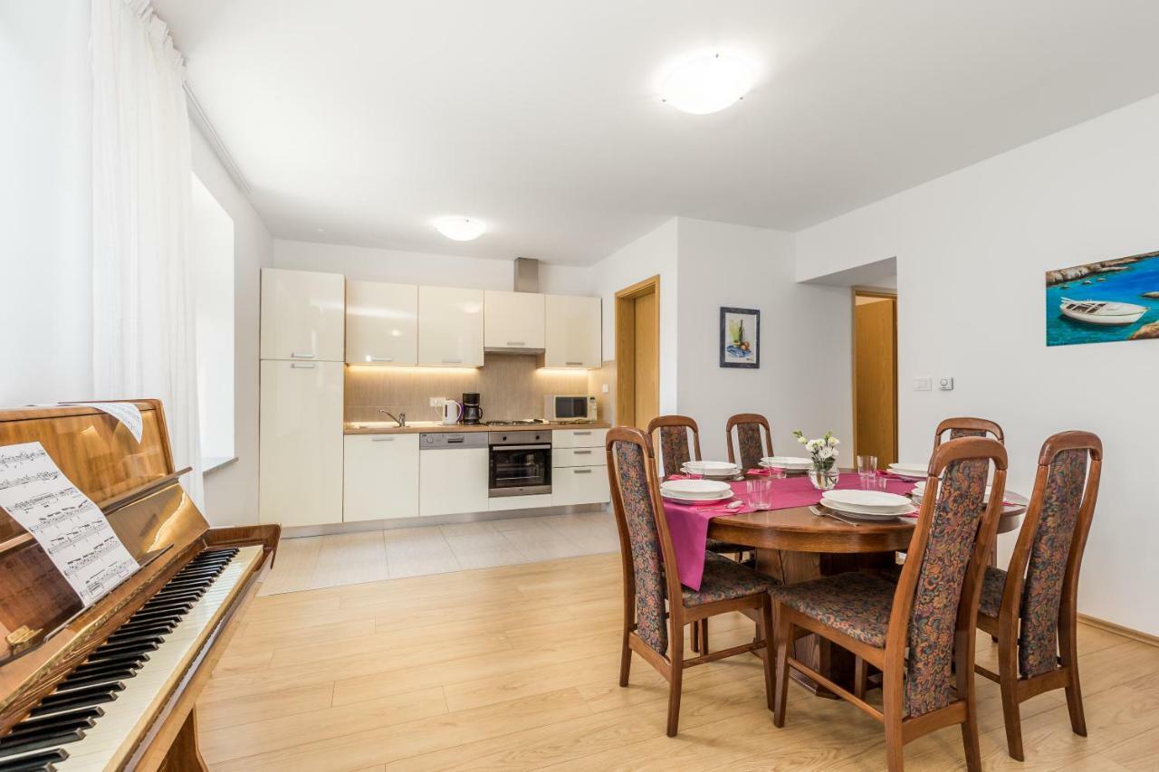 Apartment Piano Rijeka Eksteriør billede
